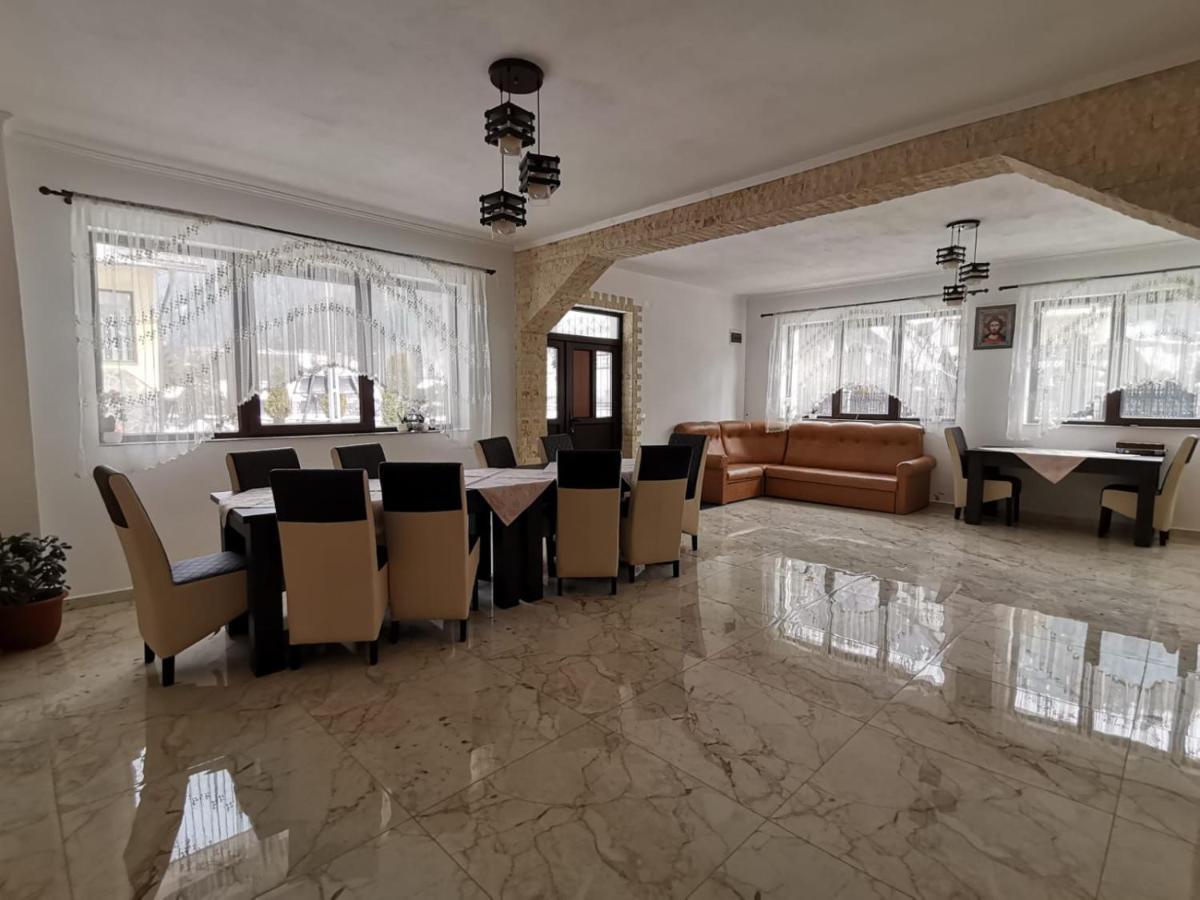 Hotel Casa Dana Olteanu Moeciu De Sus Exteriér fotografie