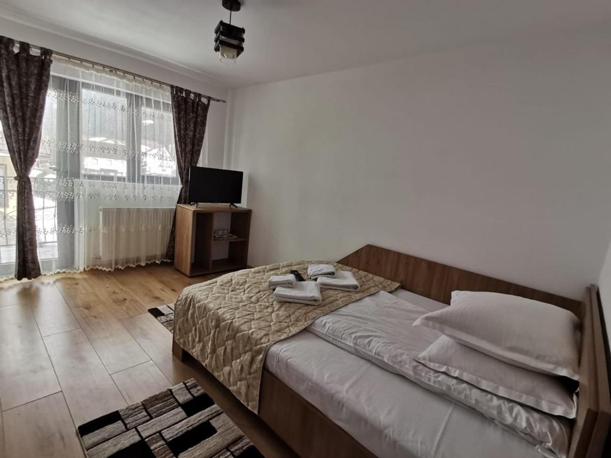 Hotel Casa Dana Olteanu Moeciu De Sus Exteriér fotografie