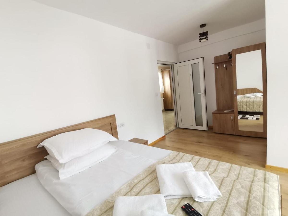 Hotel Casa Dana Olteanu Moeciu De Sus Exteriér fotografie